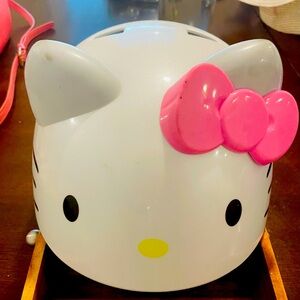 Kids / girls Hello Kitty bike helmet